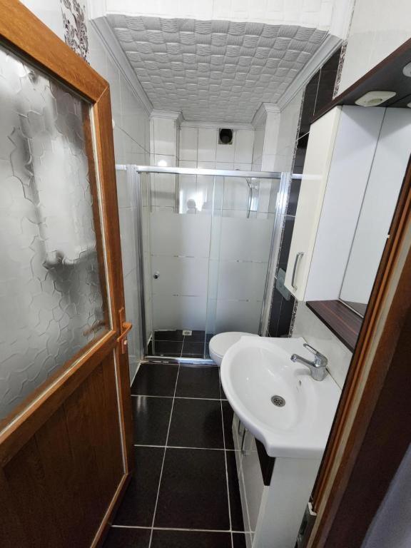 Kalmuk Suit Trabzon Luaran gambar