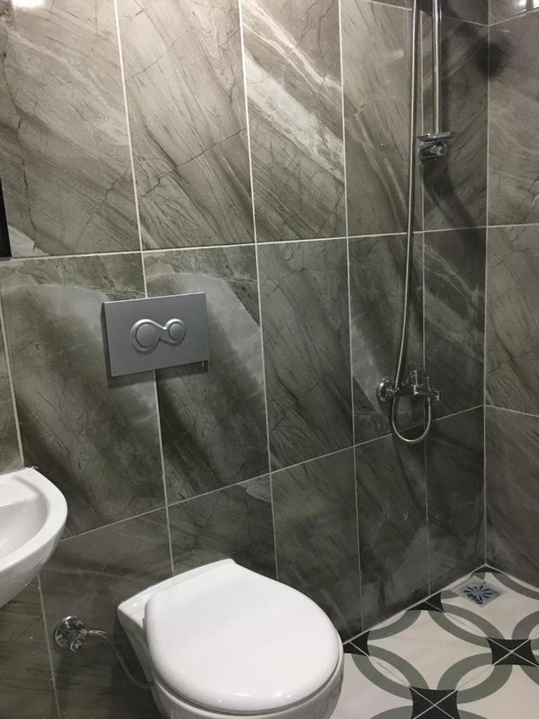 Kalmuk Suit Trabzon Luaran gambar